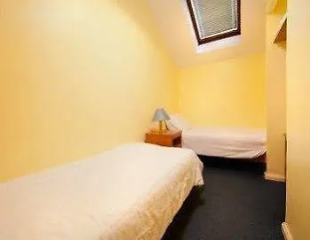 Otel Tolroy Manor 3*